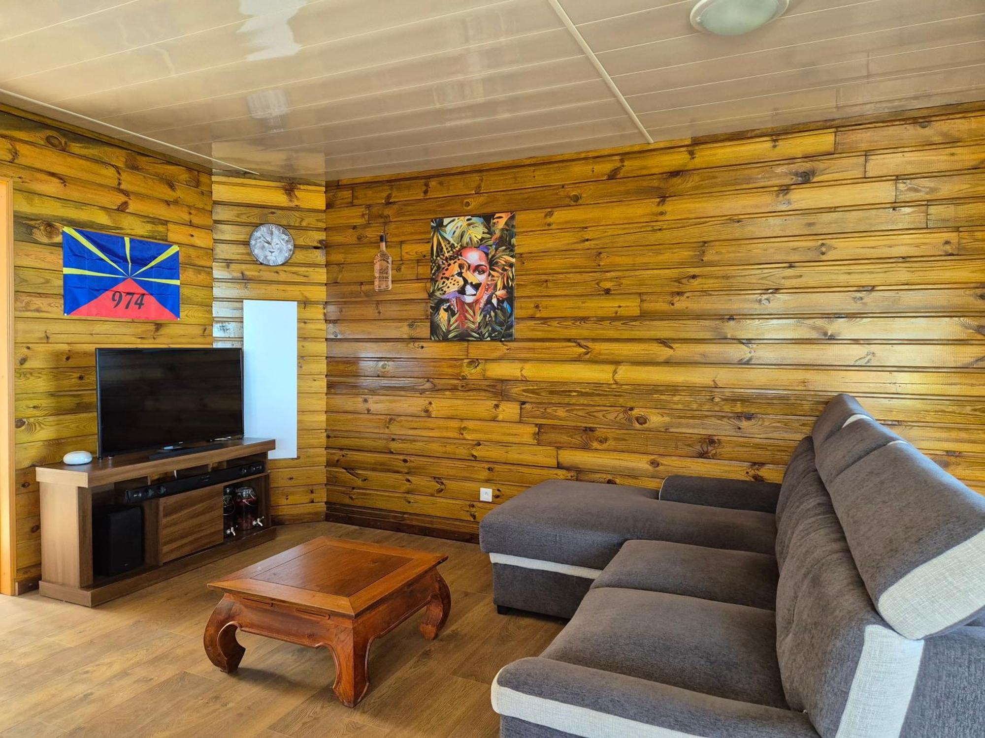 Chez Ti Karl Apartment Льо Тампон Екстериор снимка